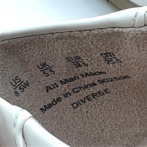 8.5W 8.5 WIDE LifeStride Diverse White Faux Vegan Leather Ballet Flats Shoes NEW - Picture 13 of 13